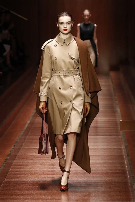 Burberry runway outfits